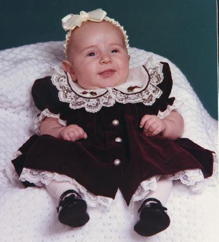 gwen4mos.jpg (29004 bytes)